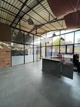Dijual/Disewakan Gudang/Cafe di Sumber Sari Bandung