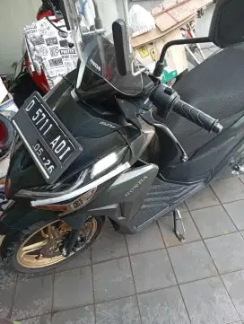 Honda vario special edition gold series mulus