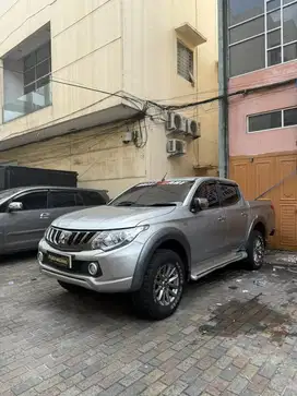 Mitsubishi Triton Exceed Double Cab4x4 M/T