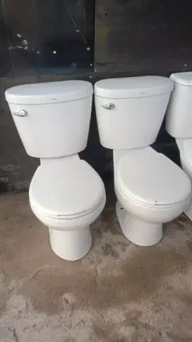 Kloset duduk mulus