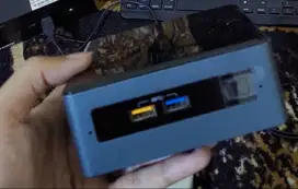Intel NUC i3 gen10 - 8GB RAM - 128GB SSD (Upgradeable RAM & SSD)