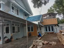 Dijual Rumah di hook strategis, halaman luas dua lantai pasti cocok