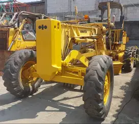 Dijual Motor Grader Komatsu GD511A-1 Tahun 2011