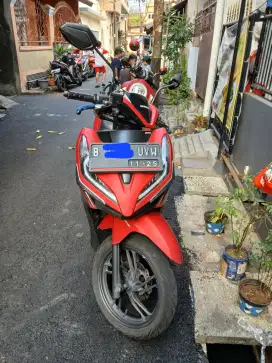 Vario 150 Nego Ok