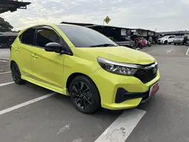(Dp 3 jt) Honda Brio RS matic 2023 kondisi mesin body seperti baru
