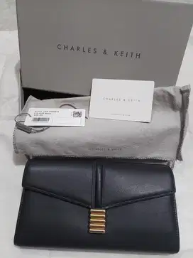 Dompet Panjang Charles & Keith