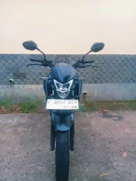 Nia:CB 150 R PLAT F KAB PAJAK HIDUP MOTOR BERGARANSI