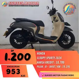 HONDA NEW SCOOPY SPORTY TAHUN 2024, GRATIS KIRIM SEJABODETABEK,