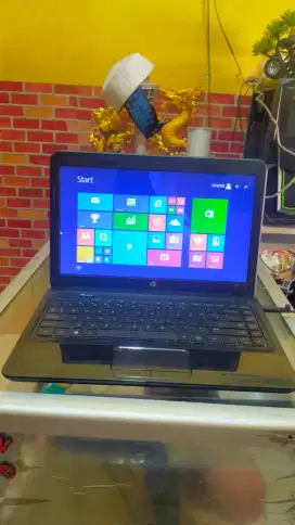 Laptop/ Notebook Hp1000
