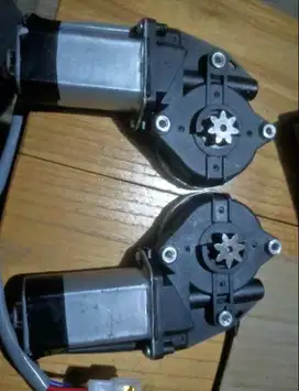 Motor Dinamo Power Window Jendela Mobil 3 Baut 7 Gigi Kanan atau Kiri