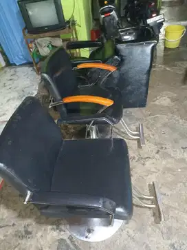 Kursi hidrolik dan wasbak