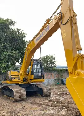 Dijual Excavator Komatsu PC200-8M0 Tahun 2017