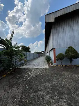 Dijual Tanah dan Bangunan Pabrik Lokasi di Kawasan Industri