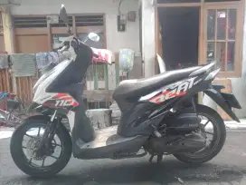 Honda Beat 2021 Putih Hitam