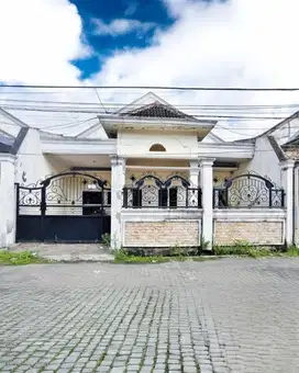 Rumah Mojo Kidul STRATEGIS, DEKAT DHARMAHUSADA, ROW JALAN 3 MOBIL