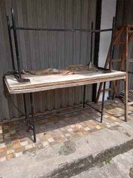 MEJA SECOND BAGUS RANGKA BESI
