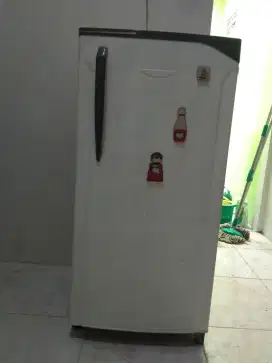 Toshiba Glacio 1 pintu
