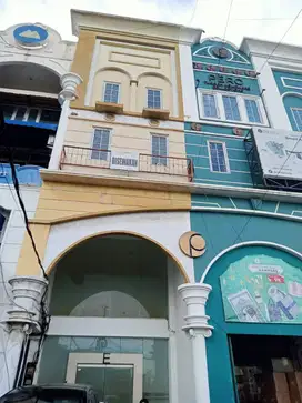 Disewakan RUKO 4 lantai di PANGERAN ANTASARI, Jakarta Selatan
