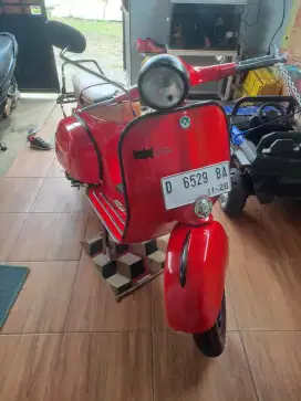 Vespa bajaj Delux lengkap Plat D kodya