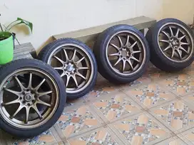Velg racing r 17 dobel pcd 4 buah, kondisi bagus