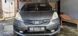 Dijual honda Jazz RS istimewa tahun 2012