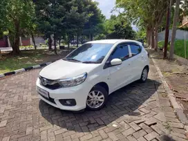 DP RENDAH Honda Brio Satya 1.2 E Bensin-AT 2022 PUTIH DAF