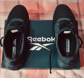 Sepatu Training Reebok MEMORYTECH Ortholite CBLACK