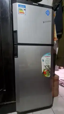 Kulkas Bekas Merk Sanken 2 Pintu