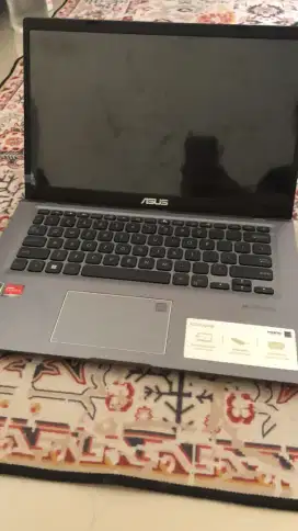 Laptop Asus M415D