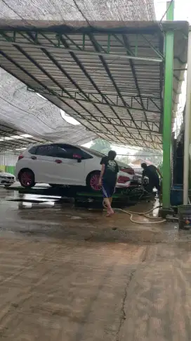 Kasir Wanita Single