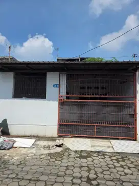 Disewakan Rumah Siap Tinggal di Perumahan Gading Permai Blok D no 6