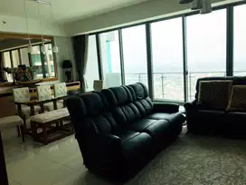 Dijual Apartemen St. Moritz Ambassador Suite Tower 4BR