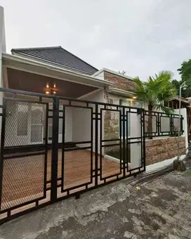 Rumah Cantik Lahan Lega 6x17M2 3Kt dekat Kampus USU padang bulan