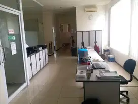 GEDUNG KANTOR DI PUSAT KOTA SURABAYA MURAH 14,5M DAERAH TEGALSARI
