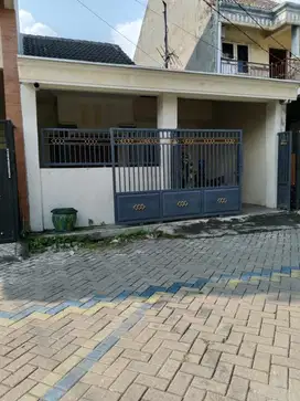 di jual perum griya taman asri dekat jln raya taman spanjang
