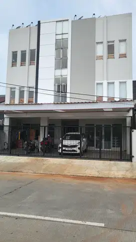 Rumah Kost dan Klinik kesehatan di Nusa Loka BSD Dekat Tol