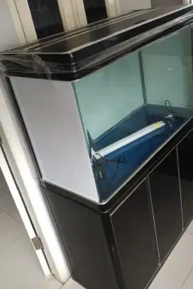 Aquarium merek boyu tank masih mulus