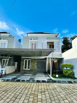 Rumah baru minimalis modern 2 lantai full furnished di jl Godean km 7