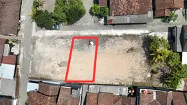 3 JUTAAN: Tanah Selatan Kampus UII Jakal km 10 Jogja