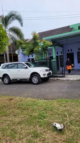 Disewakan rumah di btb blok ac 15 depan ada fasos dan lapanagan basket