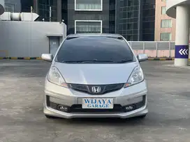 (TDP 8jt) Honda Jazz RS a/t 2012 antik tangan 1 dari baru