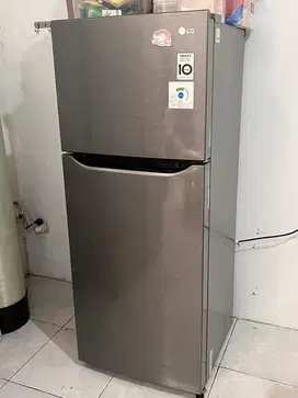 Kulkas LG 2 pintu