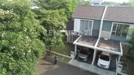 Dijual Rumah 2 Lt Hook & Siap Huni Terletak  Di Grand Taruma Karawang
