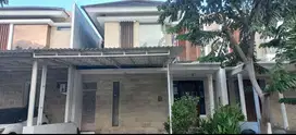 RUMAH CITRALAND THE GREENLAKE SURABAYA BARAT MODEL MINIMALIS MODERN