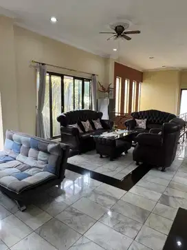 Rumah Cantik Terawat Fully Furnished Dalam Kompleks Jatiwaringin Asri
