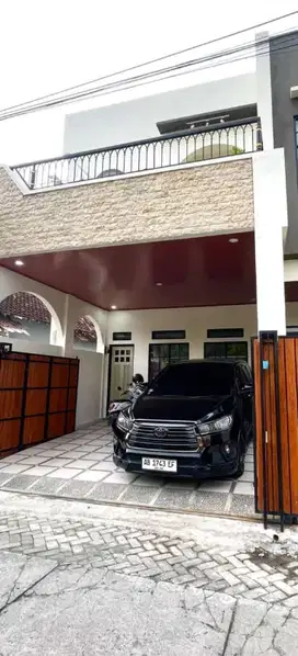 rumah dan kost ekslusif sangat strategis dekat kampus UGM