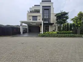 DIJUAL Rumah Deretan Cluster Sultan di BSD City TRESOR Type Hoek