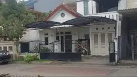 VILLA TAMAN GAPURA CITRALAND Selangkah ke Gwalk
