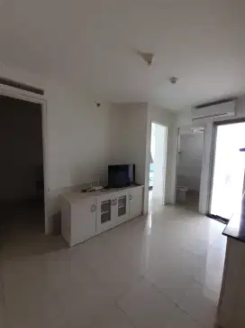 Sewa Apartemen Bassura City tipe 2 kamar atas mall