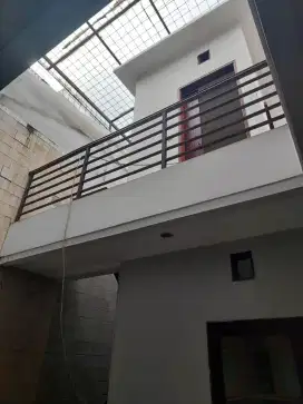 Rumah nyaman Di Taman kopo Indah 3